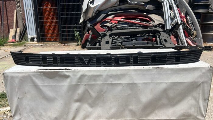 MASCARA CHEVROLET COLORADO (21-23)