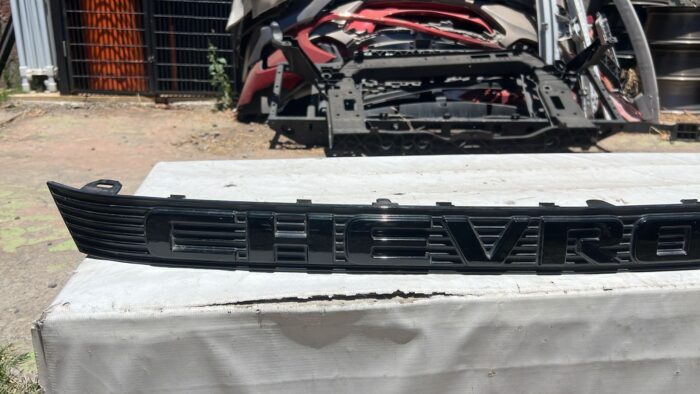 MASCARA CHEVROLET COLORADO (21-23) - Imagen 2