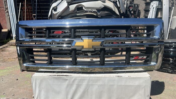MASCARA CHEVROLET SILVERADO (14-16)