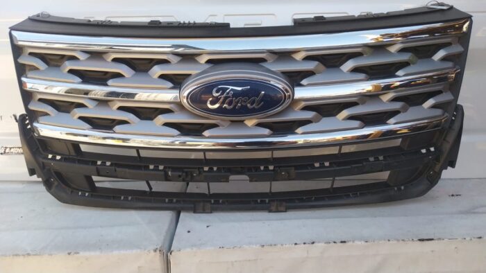 MASCARA FORD EXPLORER (18-19)