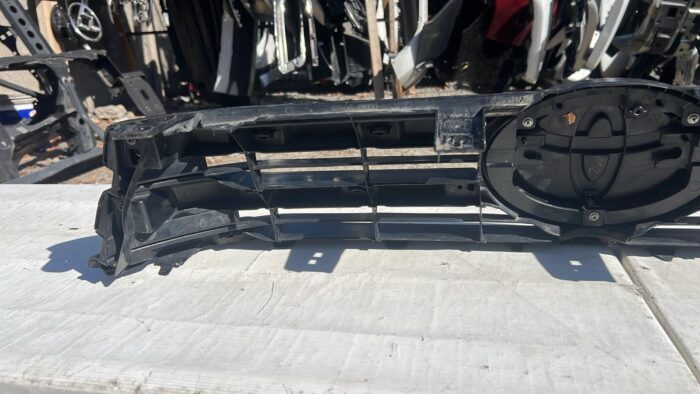 MASCARA TOYOTA HILUX (20-22) - Imagen 5