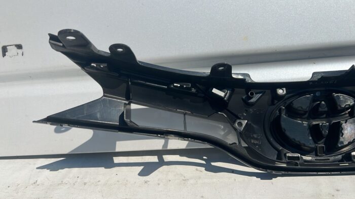 MASCARA TOYOTA YARIS SEDAN (18-20) - Imagen 5