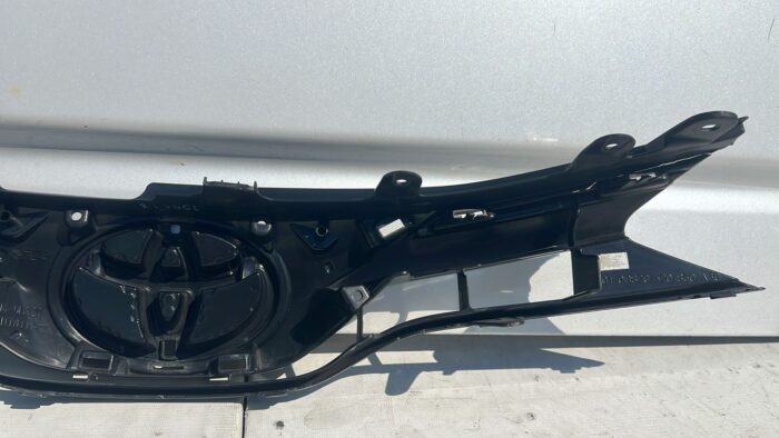 MASCARA TOYOTA YARIS SEDAN (18-20) - Imagen 6