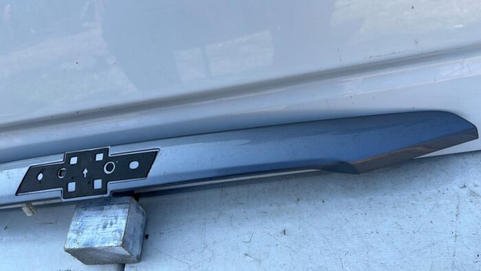 MOLDURA MALETA CHEVROLET SAIL (16-19) - Imagen 4