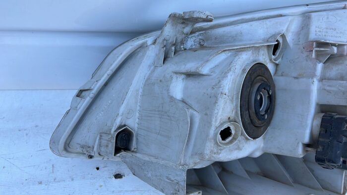 OPTICO DERECHO CHEVROLET DMAX (15-18) - Imagen 5