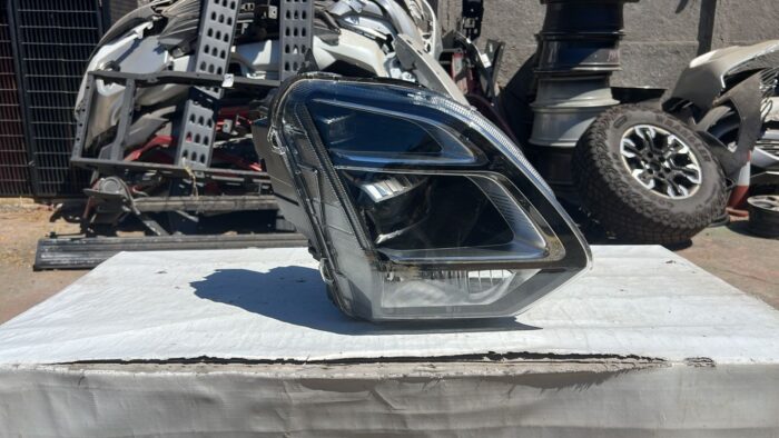 OPTICO DERECHO OMODA C5 (24-25)