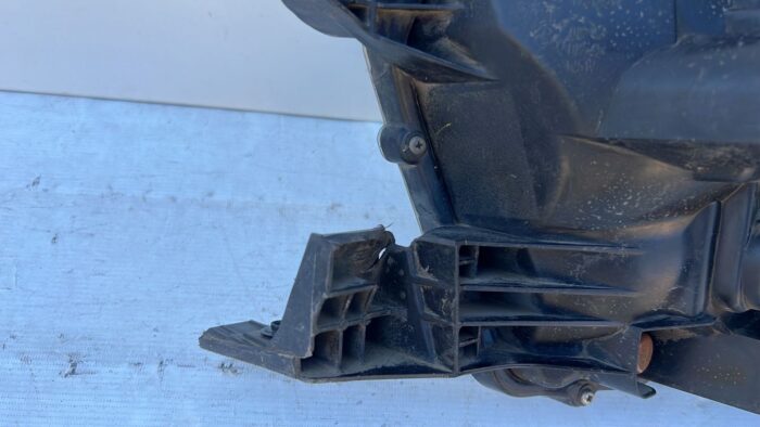 OPTICO DERECHO TOYOTA HILUX (16-23) - Imagen 5