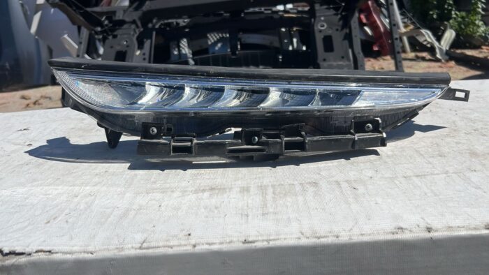 OPTICO IZQUIERDO CHEVROLET GROOVE (20-23)