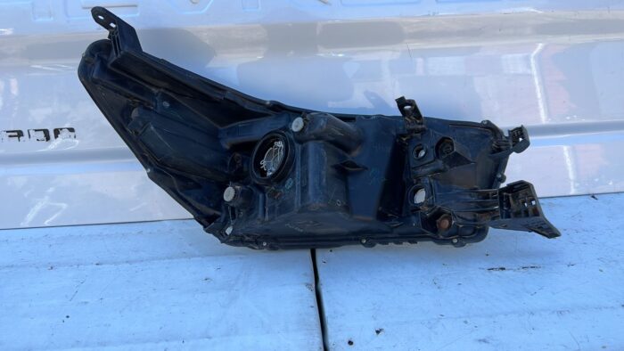 OPTICO IZQUIERDO TOYOTA HILUX (16-23) - Imagen 4