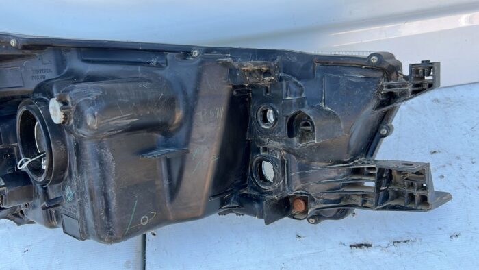 OPTICO IZQUIERDO TOYOTA HILUX (16-23) - Imagen 6