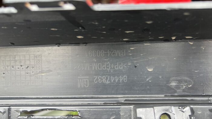 PARACHOQUE DELANTERO CHEVROLET COLORADO (22-23) - Imagen 7