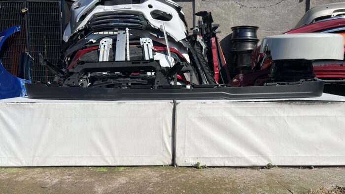 SPOILER PARACHOQUE DELANTERO CHEVROLET SILVERADO (23-24)