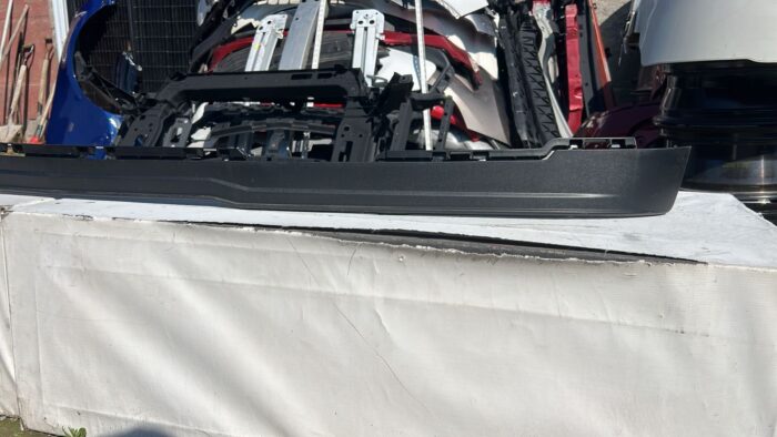 SPOILER PARACHOQUE DELANTERO CHEVROLET SILVERADO (23-24) - Imagen 3