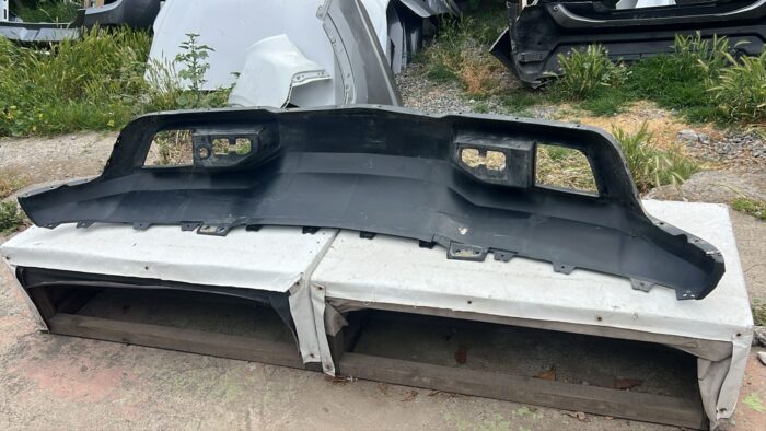 SPOILER PARACHOQUE DELANTERO CHEVROLET SILVERADO (20-22) - Imagen 4