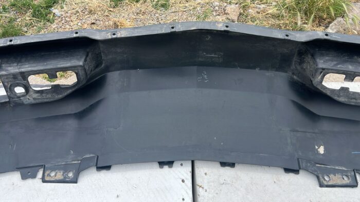 SPOILER PARACHOQUE DELANTERO CHEVROLET SILVERADO (20-22) - Imagen 6