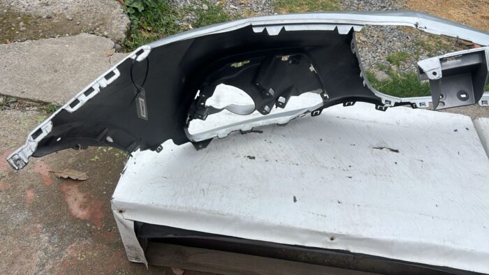 PARACHOQUE DELANTERO CHEVROLET TRACKER (17-20) - Imagen 6