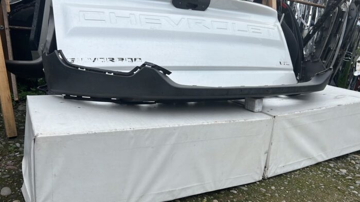 SPOILER PARACHOQUE DELANTERO CHEVROLET TRACKER (21-23) - Imagen 2