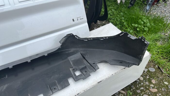 SPOILER PARACHOQUE DELANTERO CHEVROLET TRACKER (21-23) - Imagen 7