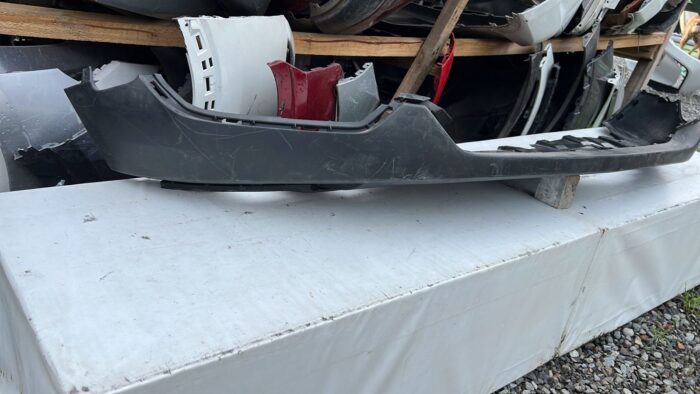 SPOILER PARACHOQUE DELANTERO CHEVROLET TRACKER (20-23) - Imagen 2