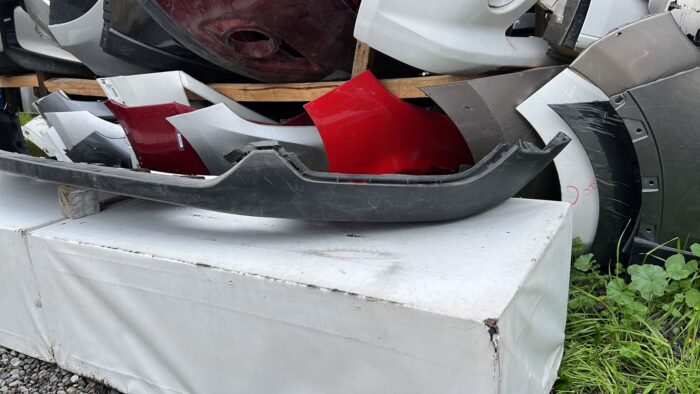 SPOILER PARACHOQUE DELANTERO CHEVROLET TRACKER (20-23) - Imagen 3