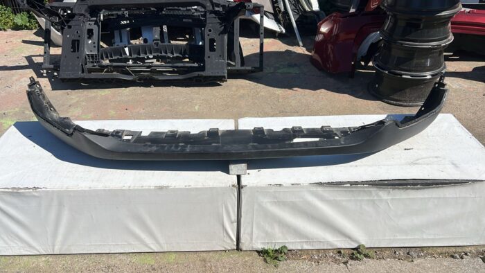SPOILER PARACHOQUE DELANTERO CHEVROLET TRACKER (21-23) - Imagen 4