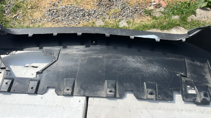 SPOILER PARACHOQUE DELANTERO CHEVROLET TRACKER (20-24) - Imagen 5
