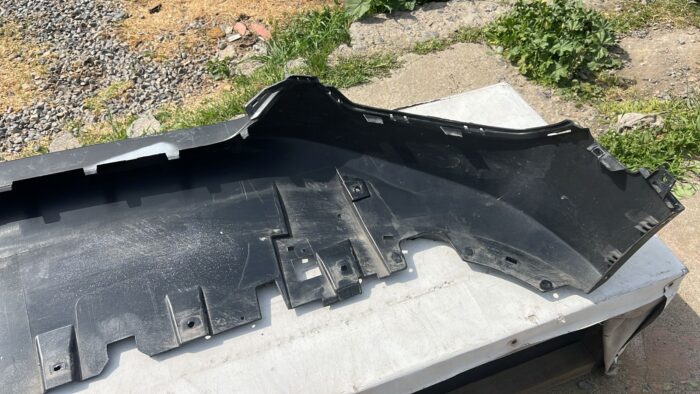 SPOILER PARACHOQUE DELANTERO CHEVROLET TRACKER (20-24) - Imagen 6