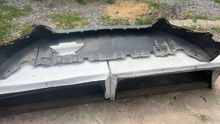 SPOILER PARACHOQUE DELANTERO CHEVROLET TRACKER (20-24) - Imagen 3