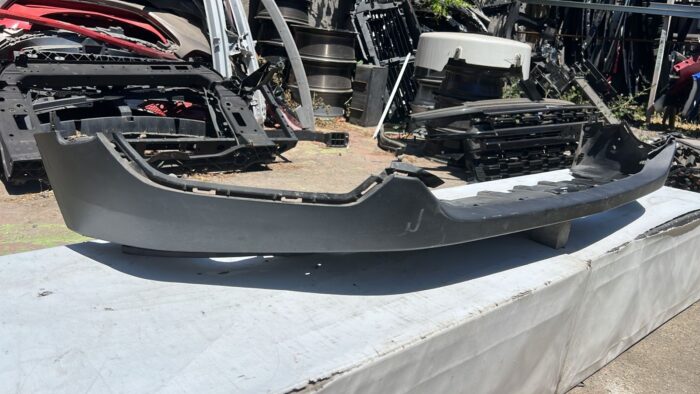 SPOILER PARACHOQUE DELANTERO CHEVROLET TRACKER (20-24) - Imagen 2