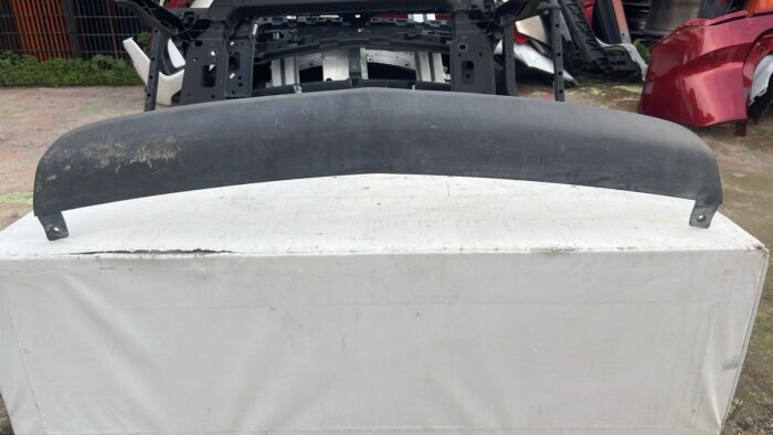 MOLDURA PARACHOQUE DELANTERO CHEVROLET TRAILBLAZER (12-17)
