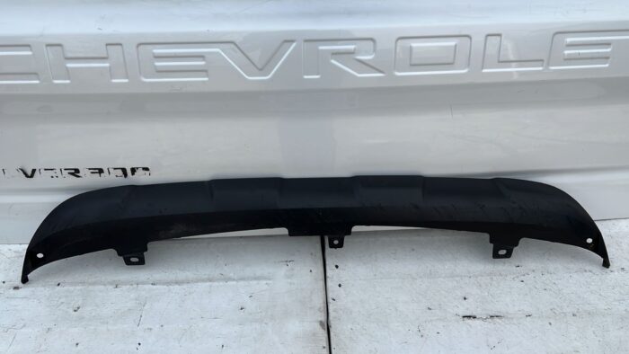 MOLDURA SPOILER PARACHOQUE DELANTERO SUBARU OUTBACK LEGACY (17-20)