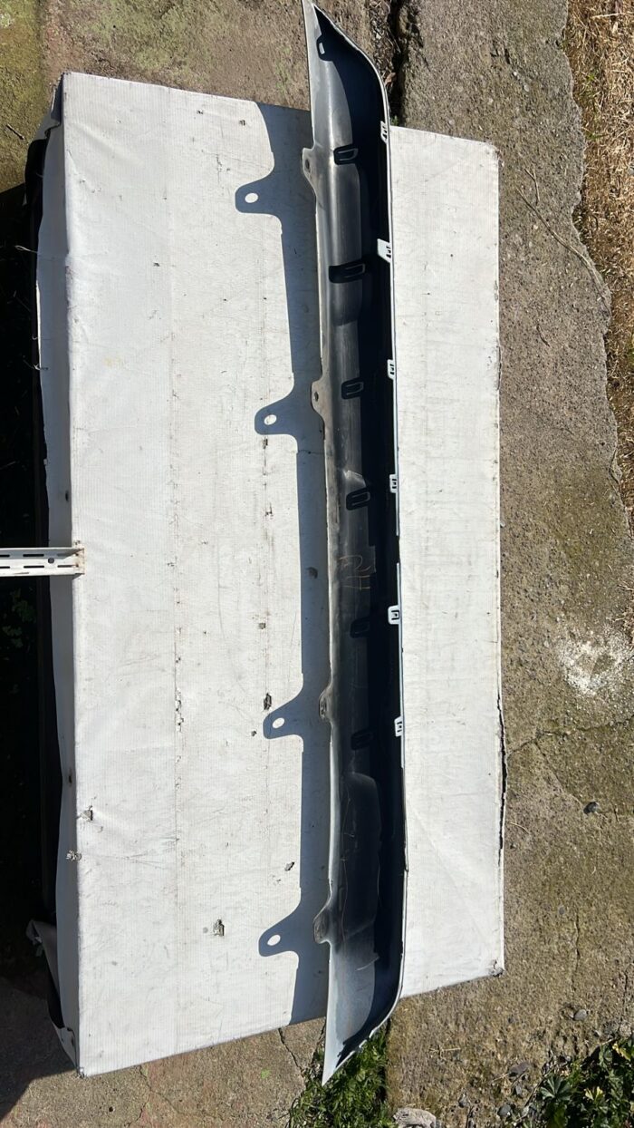 MOLDURA SPOILER PARACHOQUE DELANTERO TOYOTA COROLLA CROSS (21-23) - Imagen 4
