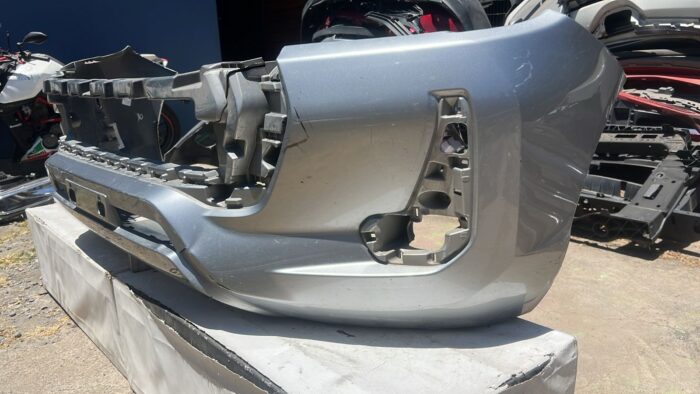 PARACHOQUE DELANTERO TOYOTA HILUX (21-24) - Imagen 3