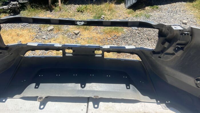 PARACHOQUE DELANTERO TOYOTA HILUX (21-24) - Imagen 7