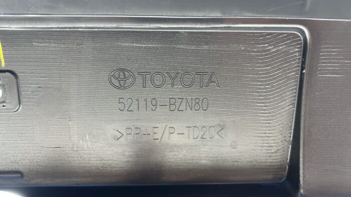 PARACHOQUE DELANTERO TOYOTA YARIS CROSS (24-25) - Imagen 10