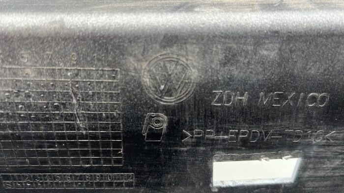PARACHOQUE DELANTERO VOLKSWAGEN BORA (08-14) - Imagen 8