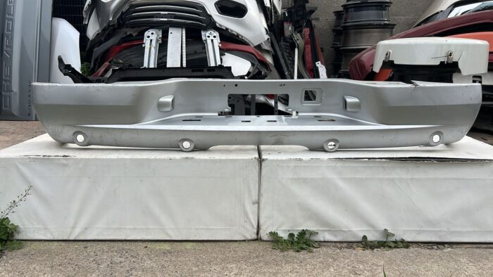 PARACHOQUE TRASERO CHEVROLET AVALANCHE (07-13)