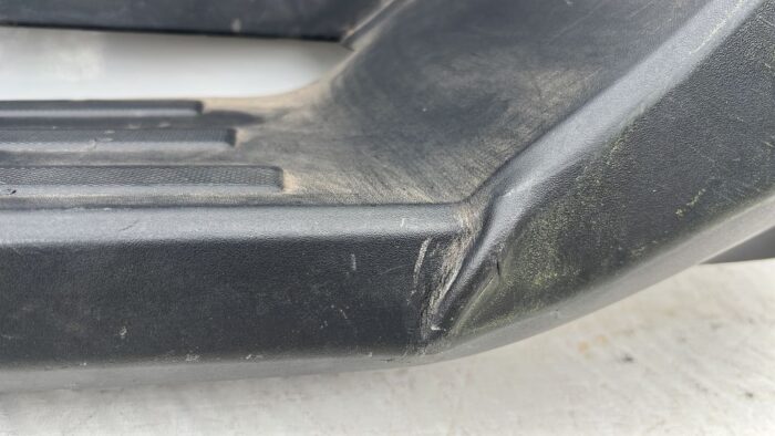 MOLDURA PARACHOQUE TRASERO CHEVROLET COLORADO (18-23) - Imagen 4