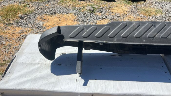 PARACHOQUE TRASERO CHEVROLET DMAX (15-20) - Imagen 7