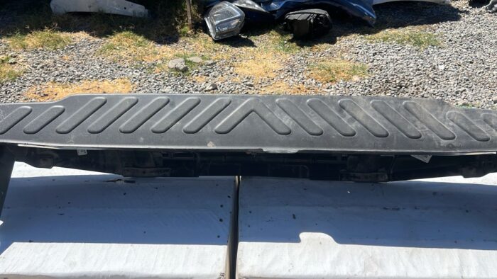 PARACHOQUE TRASERO CHEVROLET DMAX (15-20) - Imagen 8