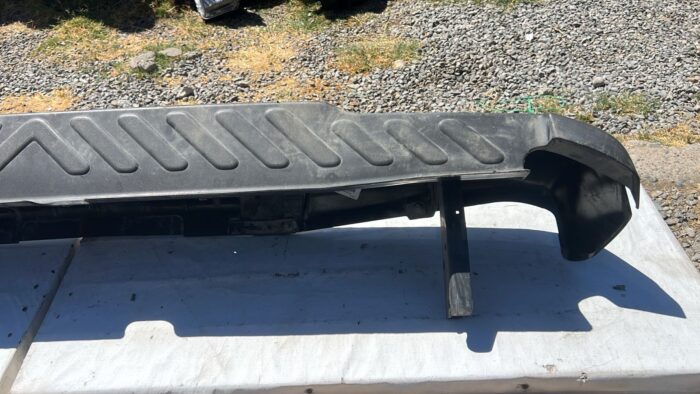 PARACHOQUE TRASERO CHEVROLET DMAX (15-20) - Imagen 9