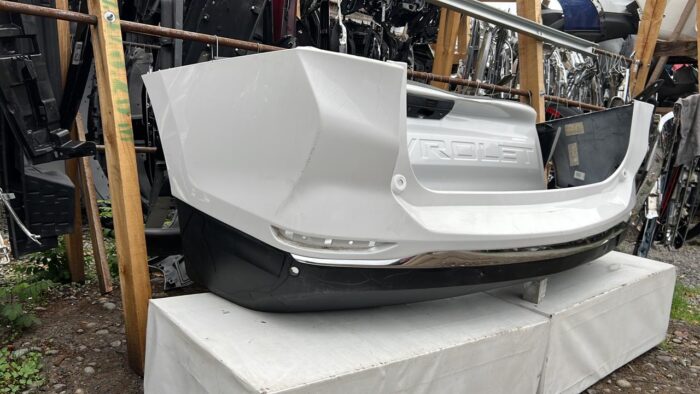 PARACHOQUE TRASERO CHEVROLET EQUINOX (18-21) - Imagen 2