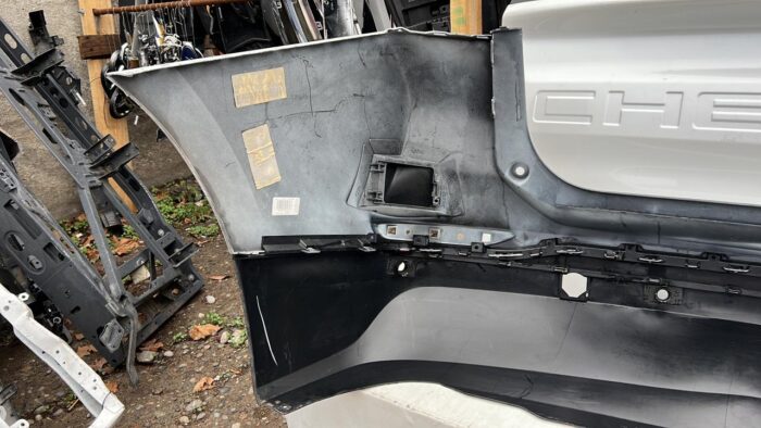 PARACHOQUE TRASERO CHEVROLET EQUINOX (18-21) - Imagen 7