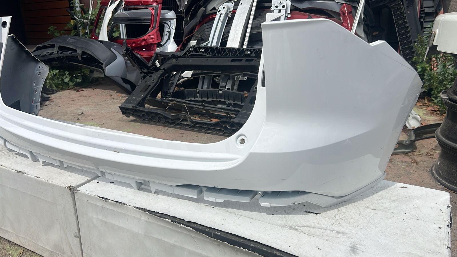 PARACHOQUE TRASERO CHEVROLET GROOVE (20-23) - Image 3