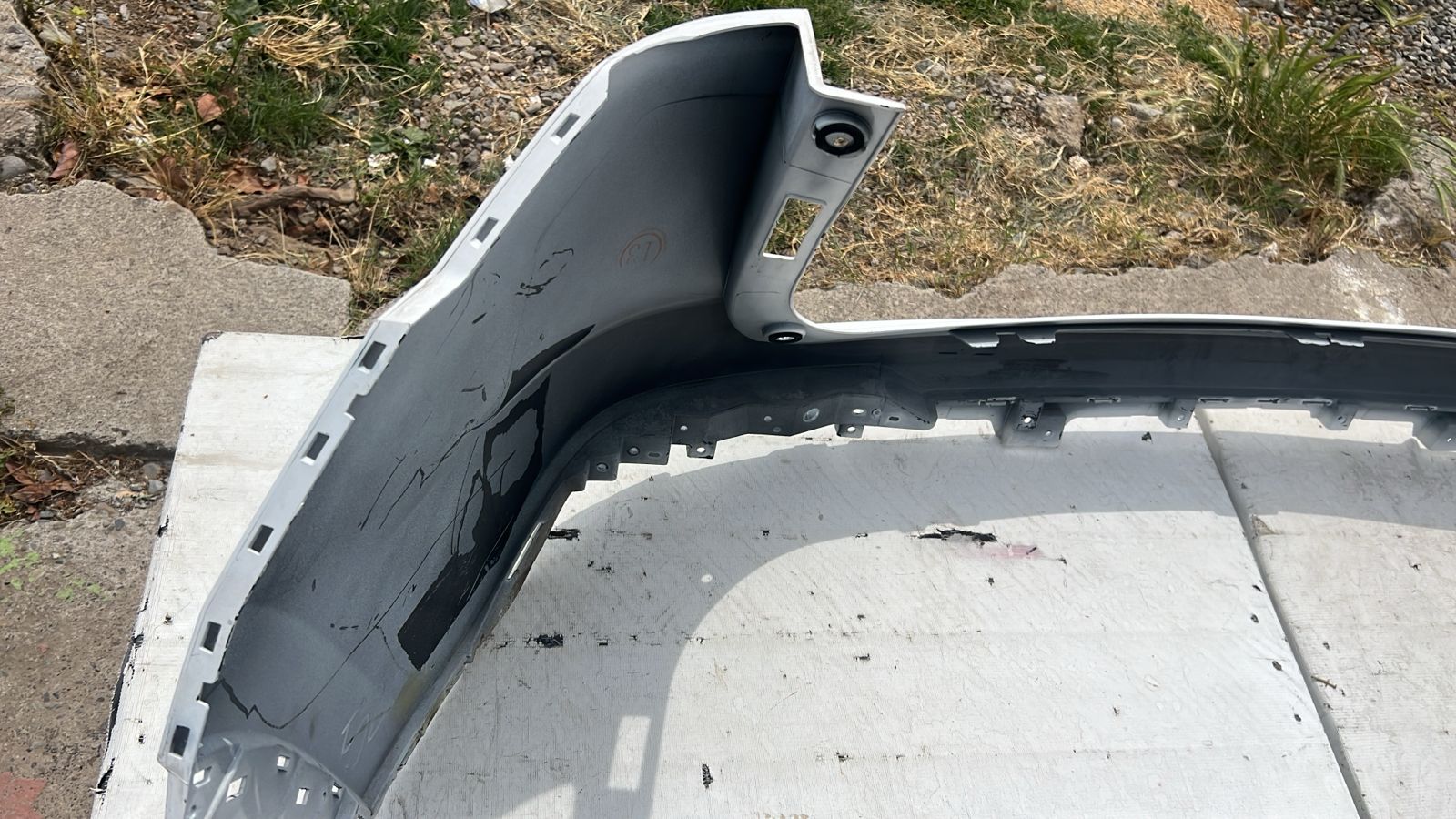 PARACHOQUE TRASERO CHEVROLET GROOVE (20-23) - Image 5