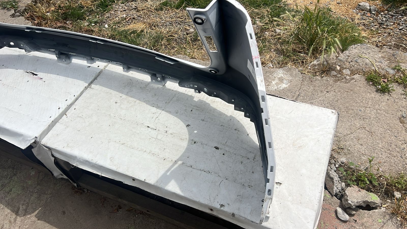 PARACHOQUE TRASERO CHEVROLET GROOVE (20-23) - Image 6