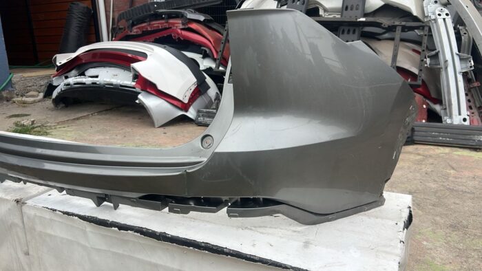 PARACHOQUE TRASERO CHEVROLET GROOVE (20-23) - Imagen 4