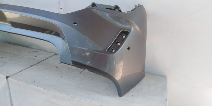 PARACHOQUE TRASERO CHEVROLET ONIX RS (20-22) - Imagen 2