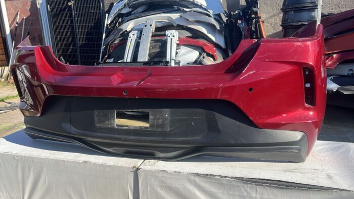 PARACHOQUE TRASERO CHEVROLET ONIX RS (20-24) - Imagen 3