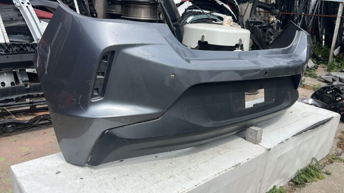 PARACHOQUE TRASERO CHEVROLET ONIX RS (20-24) - Imagen 2